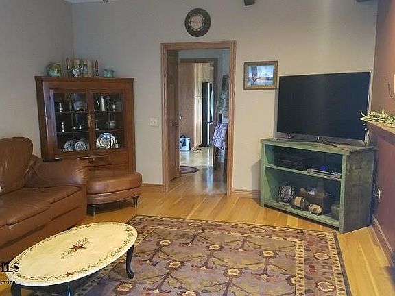 3rd image of 10659 Township Road 500