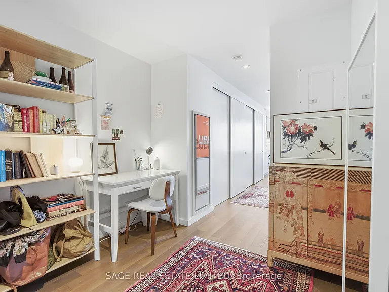 383 Sorauren Ave #706 — Photo 5