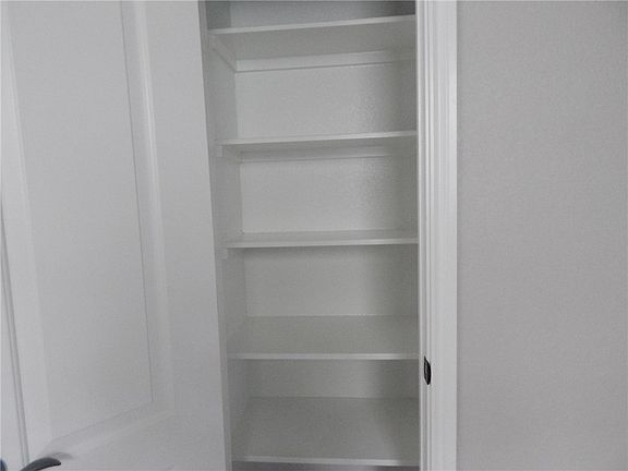 4th image of 125 S Kanaio Dr APT B
