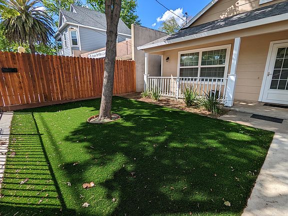 3rd image of 3645 4th Ave