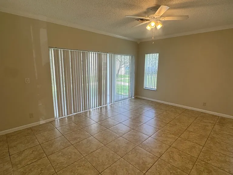 4878 Palmbrooke Cir — Photo 13