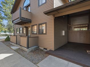 56856 Enterprise Dr #B5, Sunriver, OR 97707