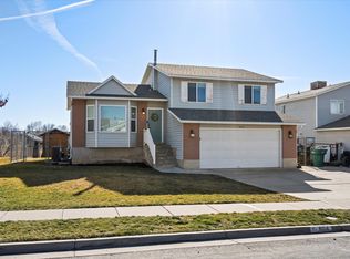 864 E 625th St S, Layton, UT 84041