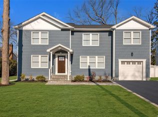 1935 Carroll Ave, Merrick, NY 11566