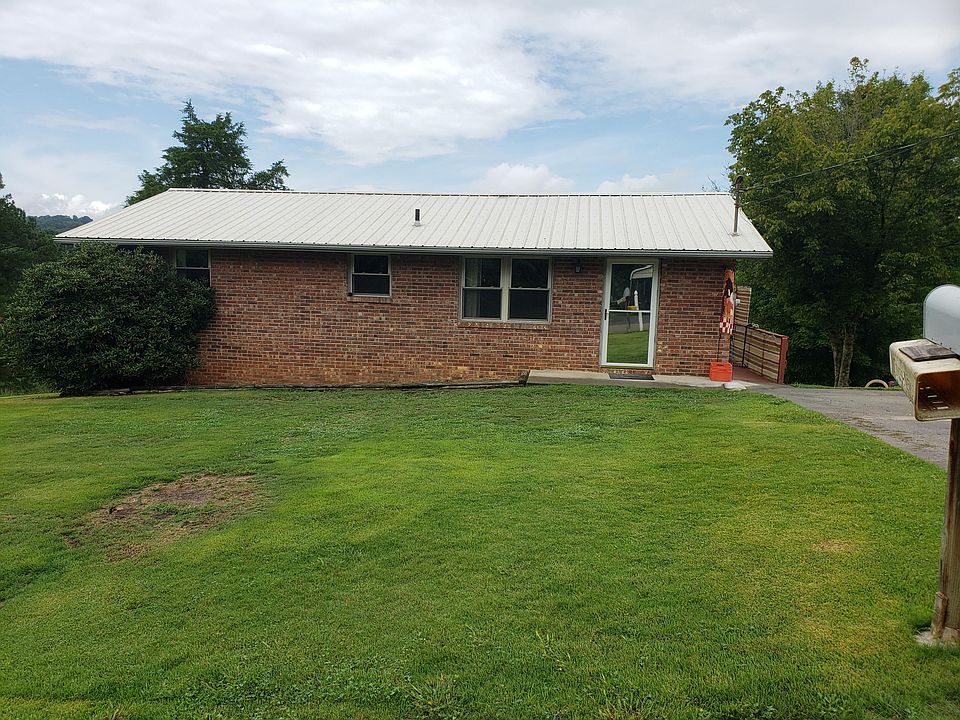 1st image of 131 Blue Bell Dr