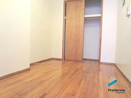 Rented by FirstService Realty (legacy) | media 9