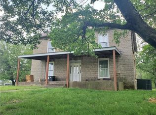 995 240th St, Fort Scott, KS 66701