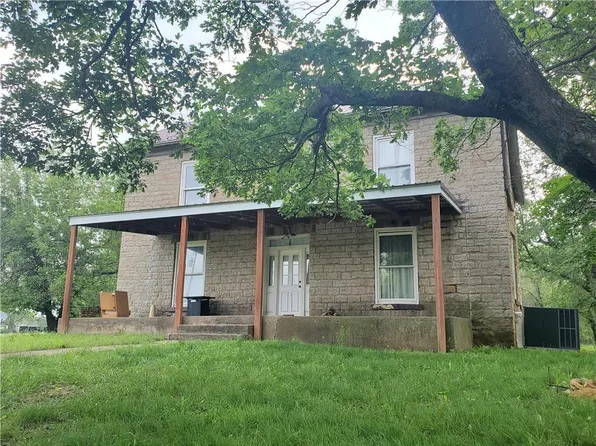 995 240th St, Fort Scott, KS 66701