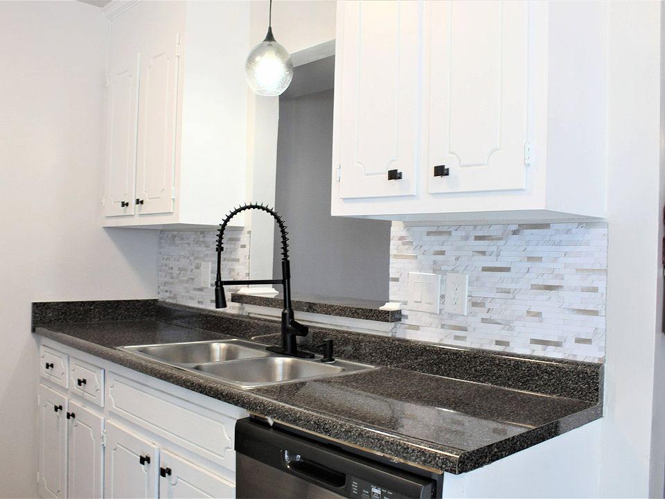 Canterbury Townhomes