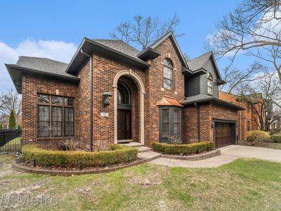 18 Cambridge Blvd, Pleasant Ridge, MI, 48069
