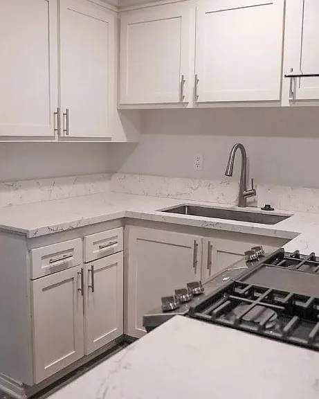 Stonehill Apartments — Photo 3