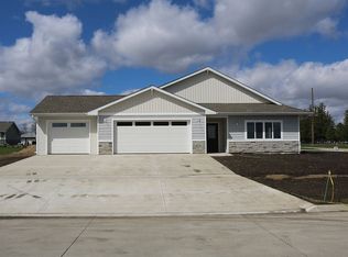 290 E Fuller Dr, Garner, IA 50438