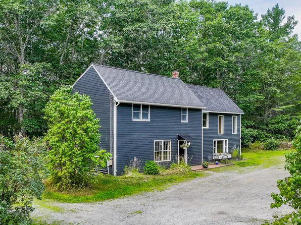 3184 Camden Road, Warren, ME 04864