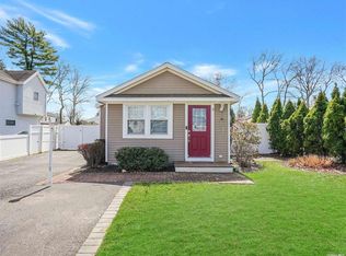 46 Blossom Ave, Holtsville, NY 11742