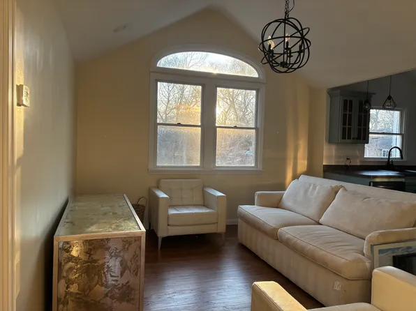 (undisclosed Address), Hampton Bays, NY 11946