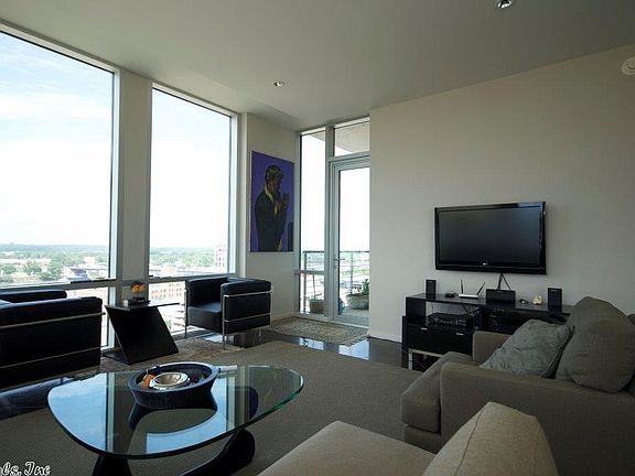 4th image of 315 Rock St APT 1401