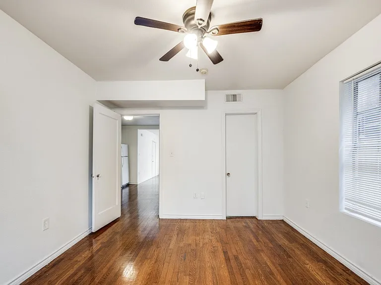 519 W Main St #3 — Photo 11
