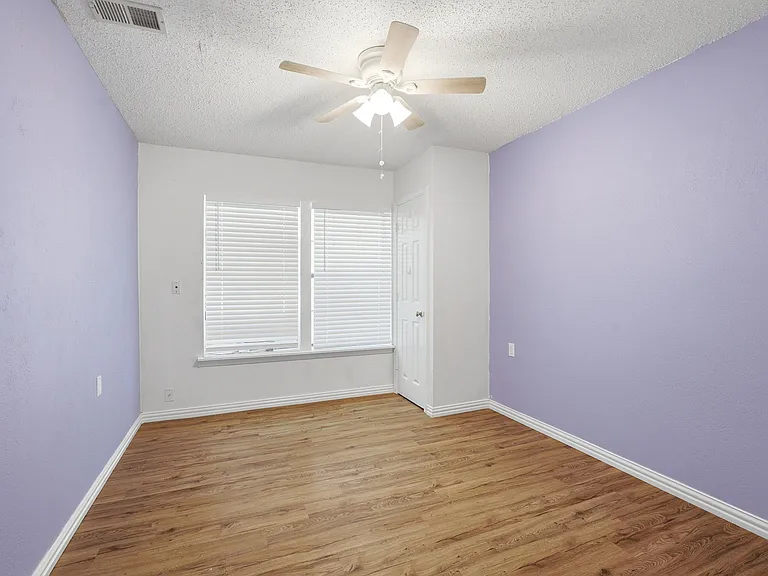999 W Forest Grove Rd — Photo 22