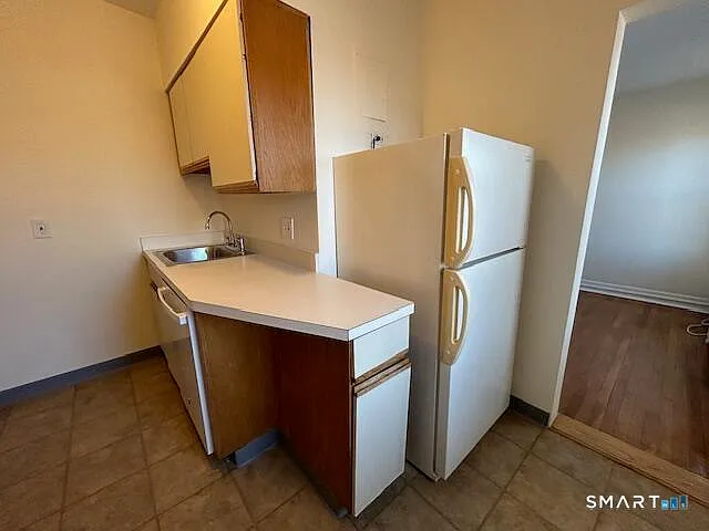 218 Bedford St #4B — Photo 3