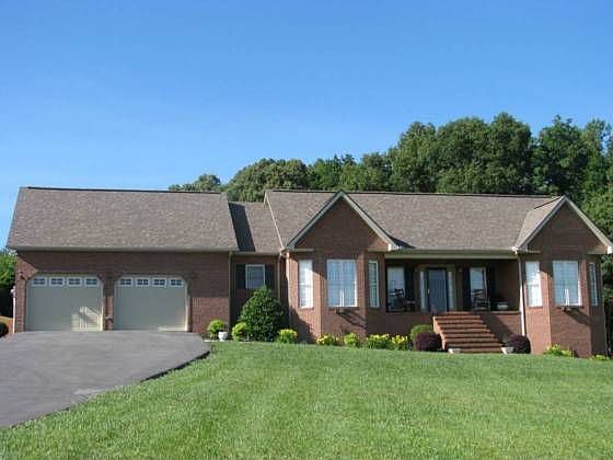 1st image of 1056 Caprice Dr