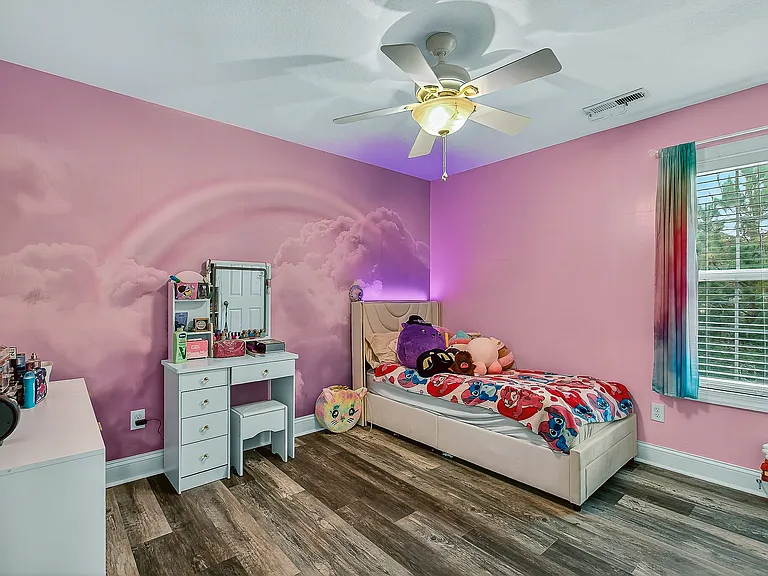 307 Brunswick Dr — Photo 6