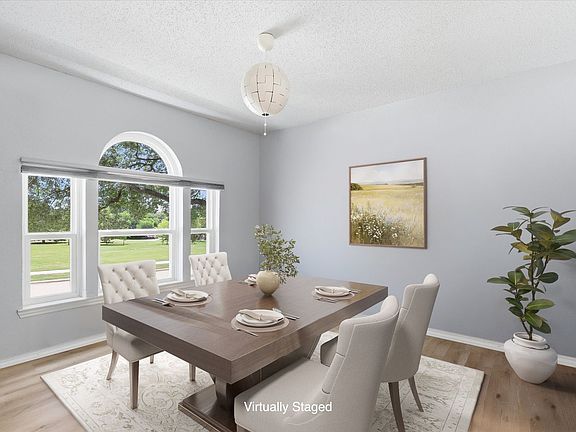 4th image of 1017 Spicewood Dr