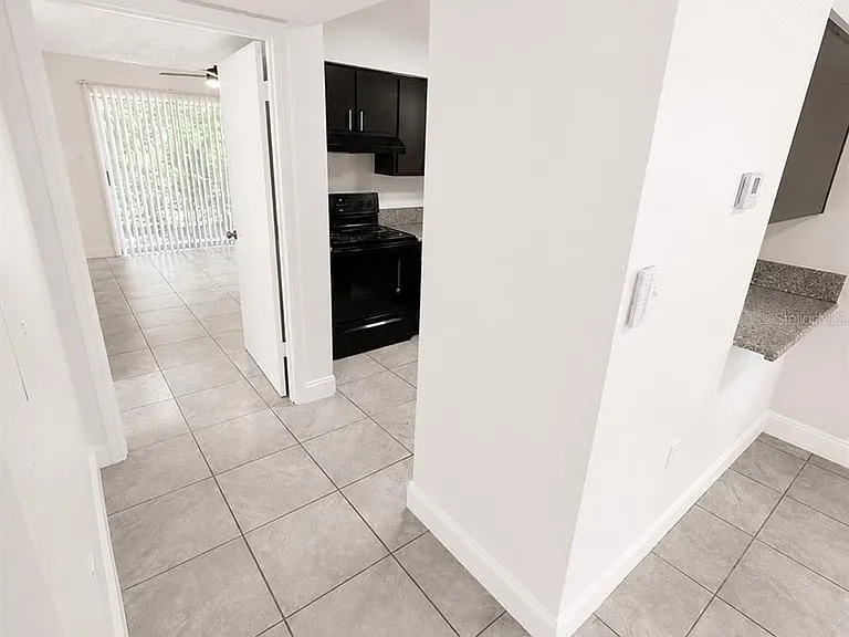 1185-1185 Bentley Rd #4 — Photo 5