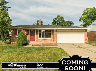 15023 Robinwood Dr, Plymouth, MI