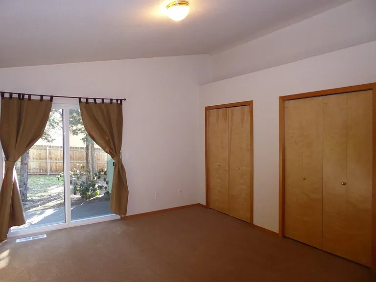 1496 NW Portland Ave — Photo 21