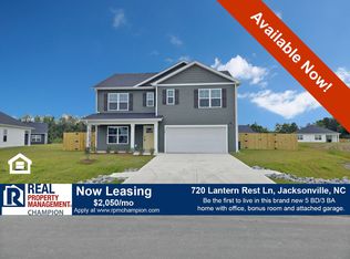 720 Lantern Rest Ln, Jacksonville, NC 28546