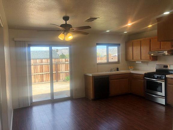 5th image of 8005 Langdon Ave