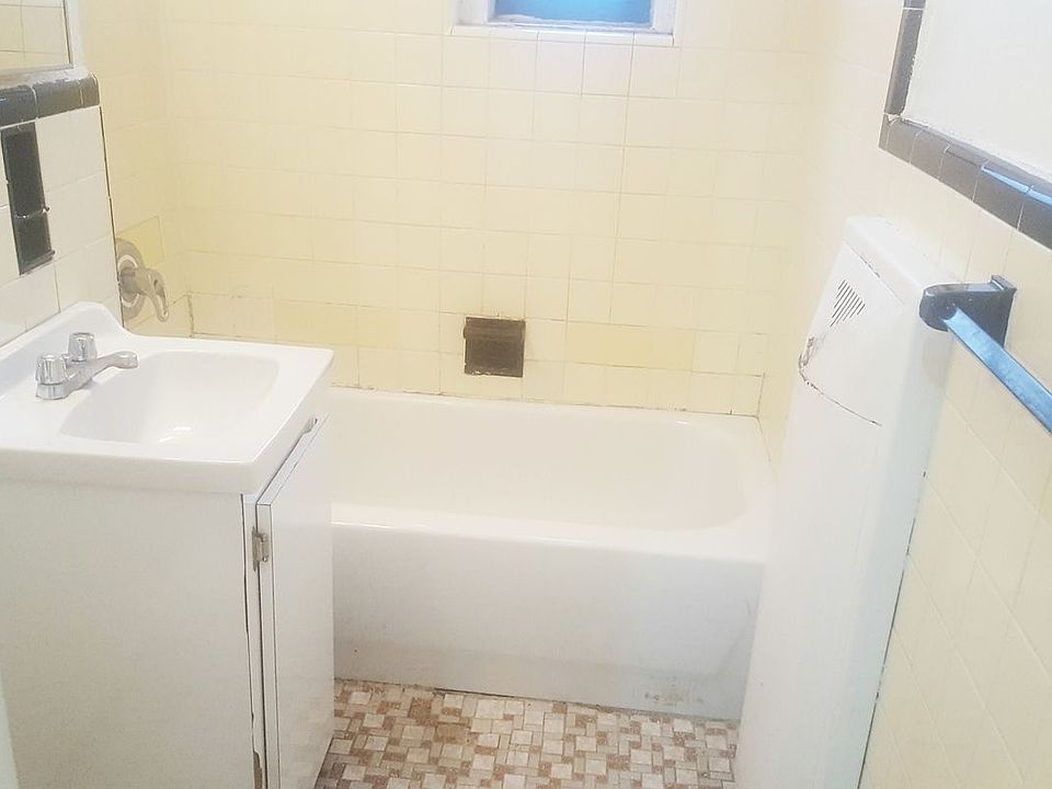 2nd image of 480 Lefferts Ave APT 2F