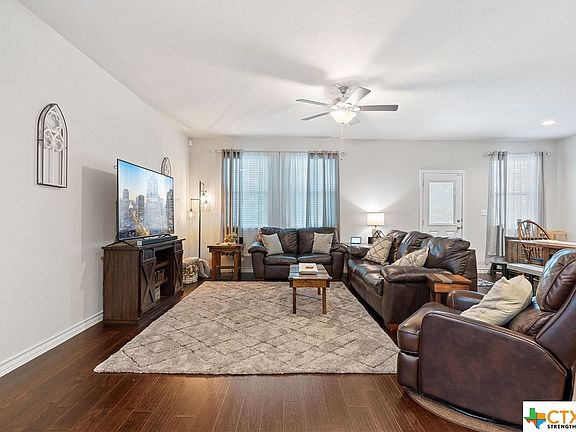 4th image of 373 Mary Max Cir