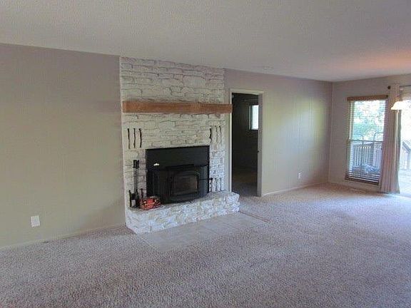 4th image of 1 Caister Ln