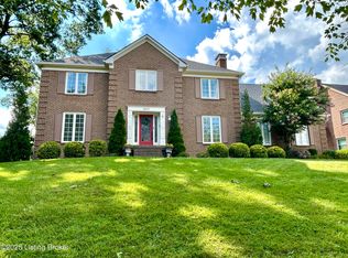 402 Glensford Dr, Louisville, KY 40245