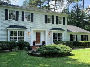 16 Concord Dr, Shamong, NJ 08088