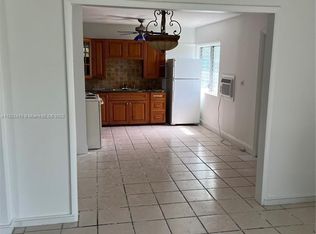 6738 SW 14th St, Miami, FL 33144