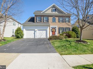 14282 Ladderbacked Dr, Gainesville, VA 20155