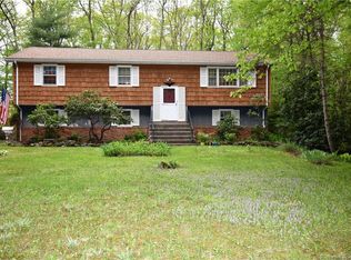 48 Laurel Ridge Rd, Tolland, CT 06084