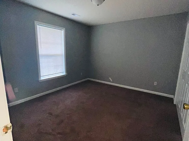 703 Davidson St — Photo 4