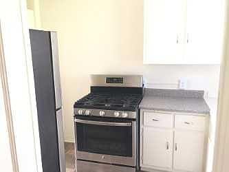 4th image of 438 Arballo Dr