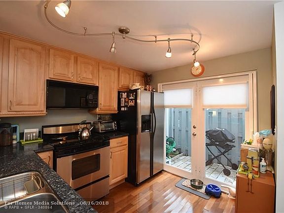 5th image of 1931 NE 15th Ave #1931