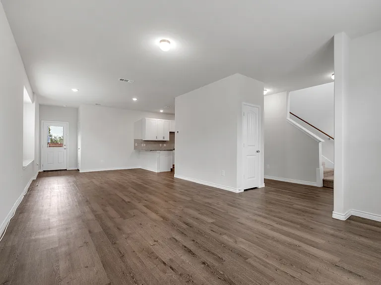 5620 Topwater Trl — Photo 3