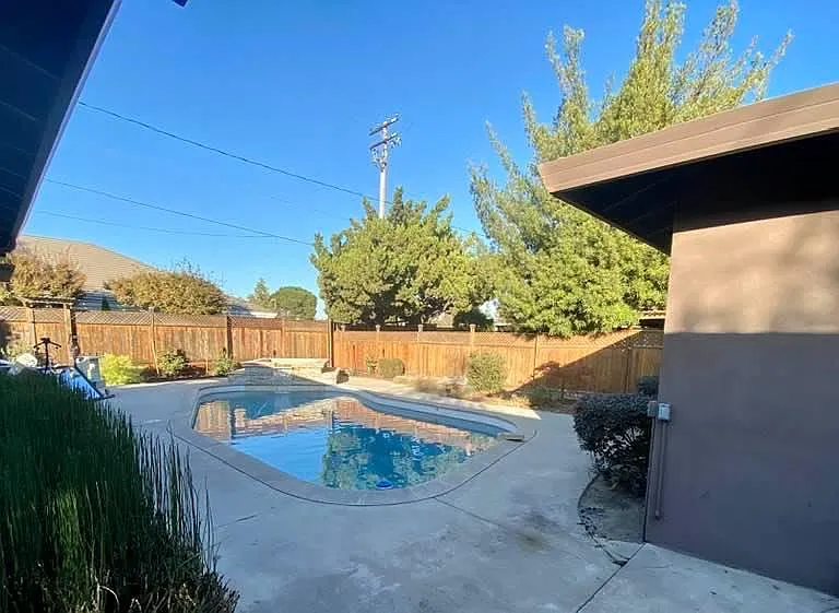 801 Runyan Dr — Photo 25