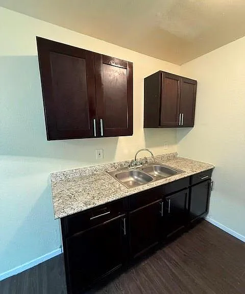 3502 Campbell St #5 — Photo 6