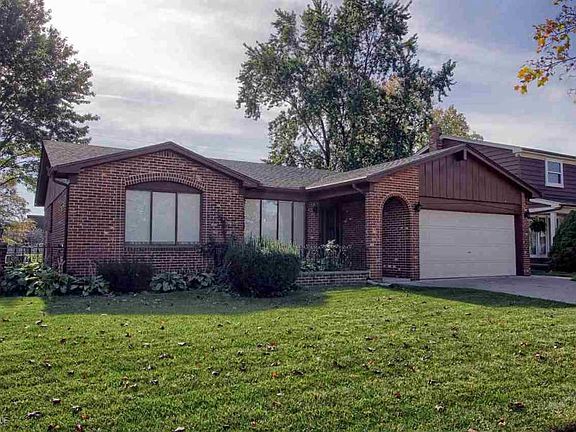 3rd image of 15784 Lorway Dr