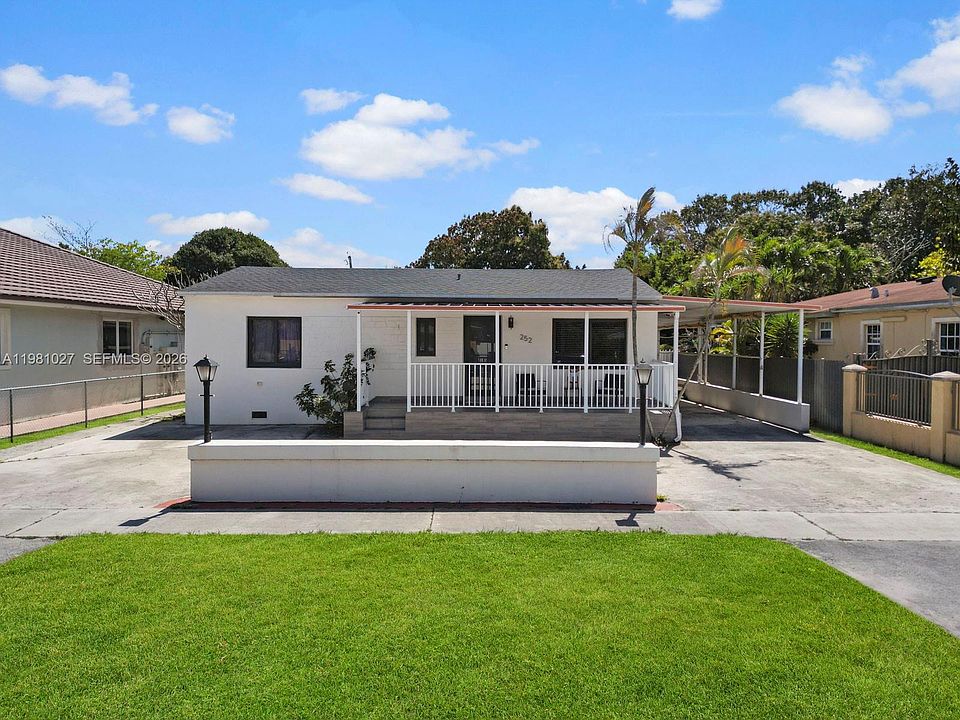 1st image of 252 E 36th St