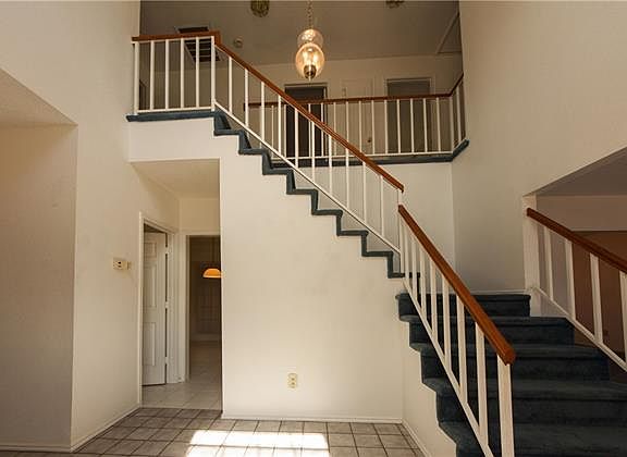 5th image of 1609 Huntington Dr