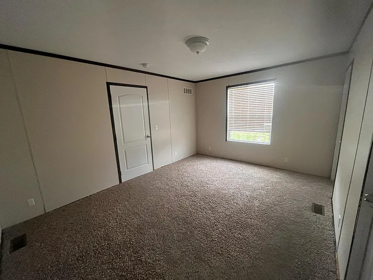 3319 Ridgewood Ave — Photo 4