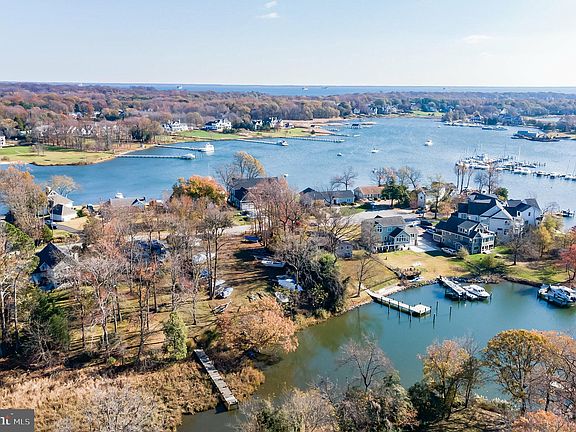 2nd image of 608 Beach Dr